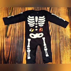 Halloween baby skeleton bodysuit size 6-9 months